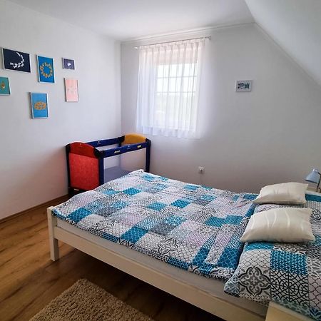 קסזטלי White Apartment מראה חיצוני תמונה